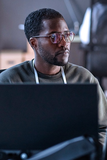 Private cloud. Cyber Resilience. Data availability. All redefined at once. Private cloud. Cyber Resilience. Data availability. All redefined at once.